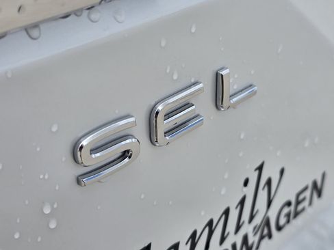 New 2026 Volkswagen Atlas SEL image 7