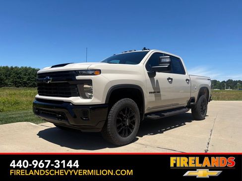 New 2026 Chevrolet Silverado 2500 Custom w/ Custom Value Package AWD/4WD image 1