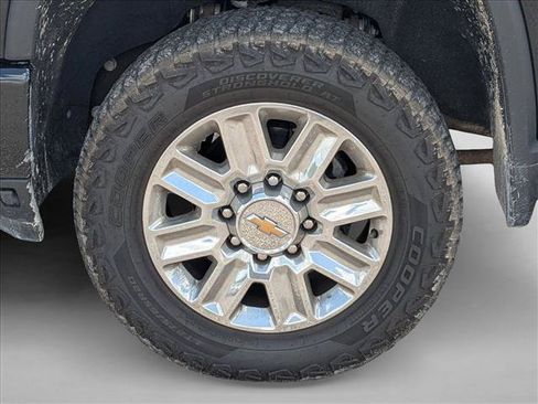 Used 2024 Chevrolet Silverado 2500 High Country AWD/4WD image 10