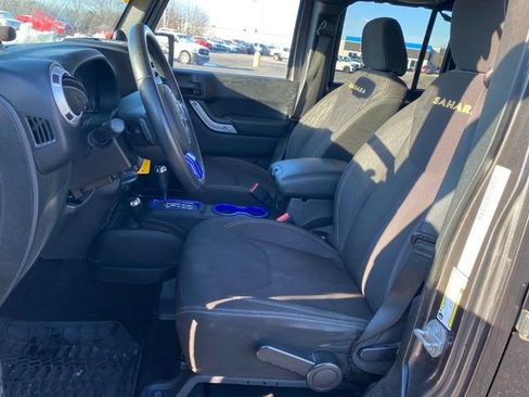Used 2014 Jeep Wrangler Unlimited Sahara w/ Max Tow Package image 15