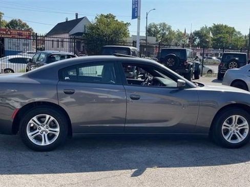 Used 2022 Dodge Charger SXT w/ Leather Interior Group RWD image 24