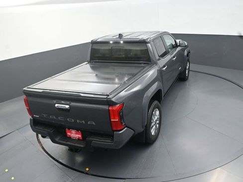 Used 2024 Toyota Tacoma Limited w/ Limited Package (LT) AWD/4WD image 28