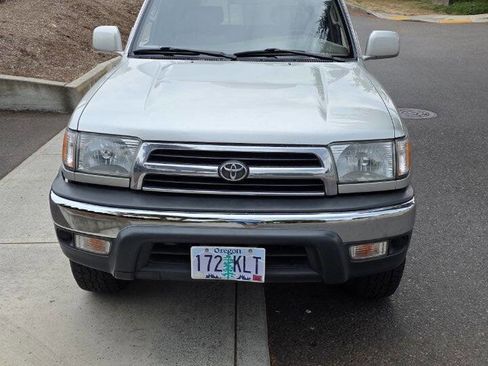 Used 1999 Toyota 4Runner SR5 image 2