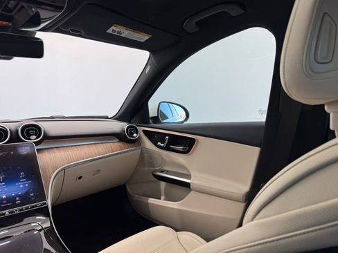 Used 2024 Mercedes-Benz C 300 4MATIC Sedan image 34