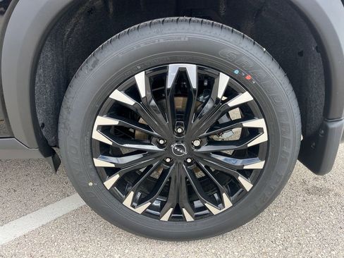 New 2026 Nissan Rogue SV AWD/4WD image 10