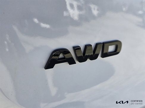 Certified 2022 Kia Telluride EX w/ EX Premium Package image 17