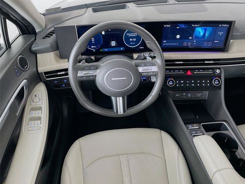 Used 2025 Hyundai Sonata Limited image 27