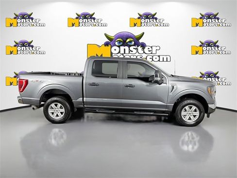 Used 2023 Ford F150 XLT w/ Trailer Tow Package image 4