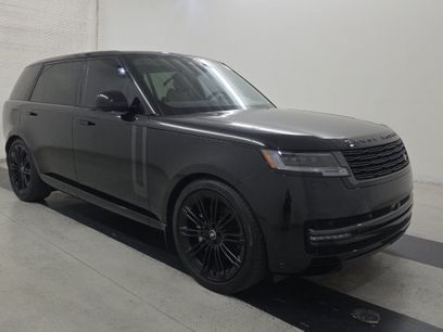 Used 2025 Land Rover Range Rover Long Wheelbase SE