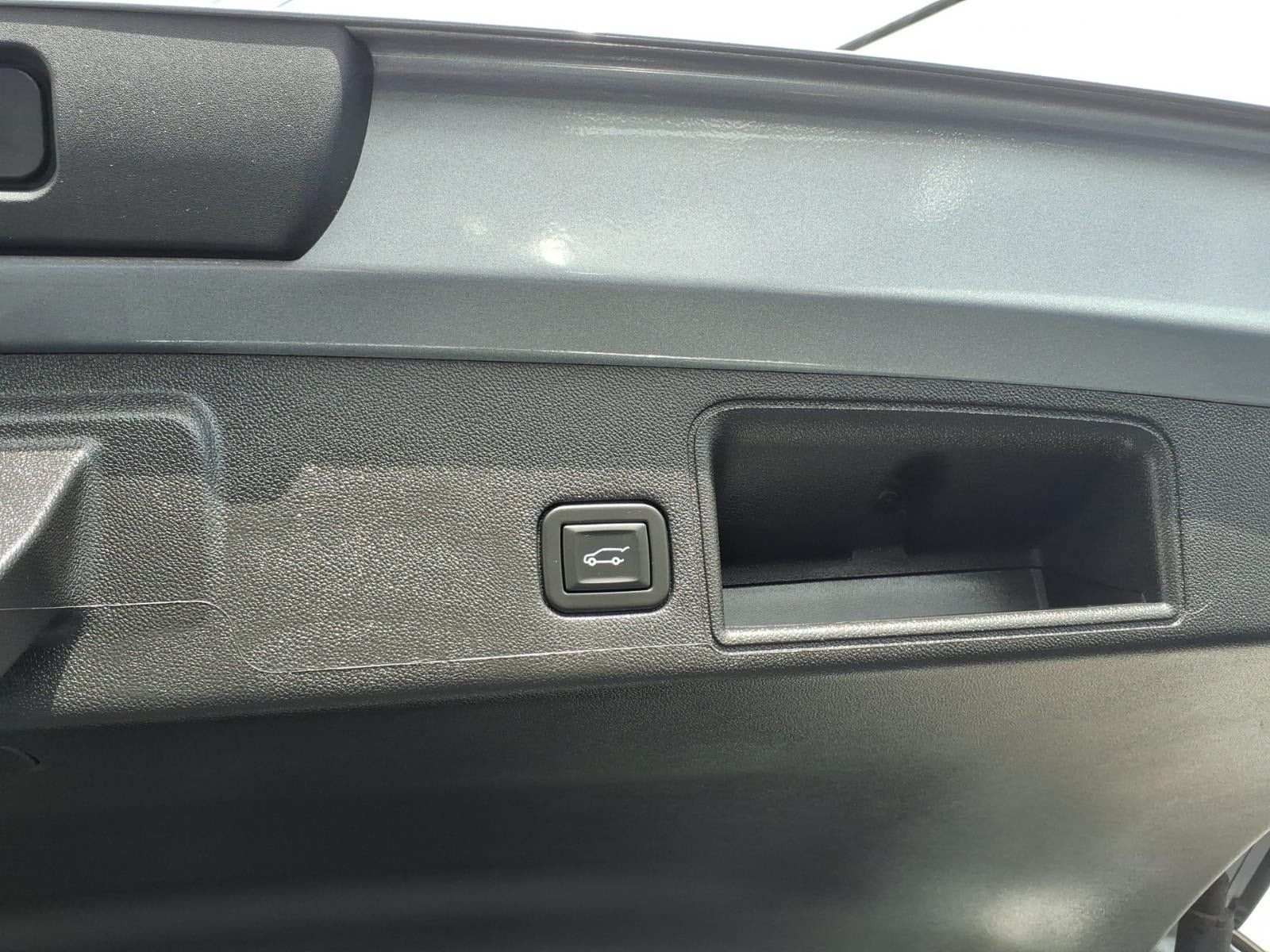 Used 2024 GMC Terrain AT4 w/ LPO, Floor Liner Package AWD/4WD image 15