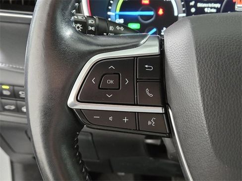 Used 2021 Toyota Highlander Platinum image 31
