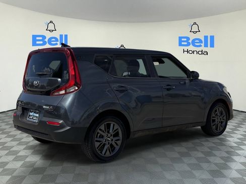 Used 2021 Kia Soul S FWD image 4
