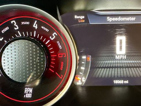 Used 2018 Dodge Challenger R/T Scat Pack w/ Driver Convenience Group image 13