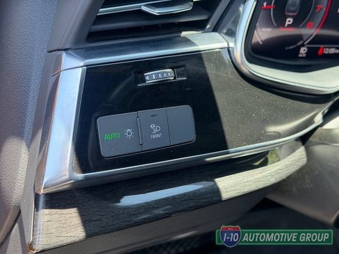 Used 2020 Audi Q8 Premium Plus AWD/4WD image 22