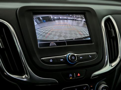 Used 2022 Chevrolet Equinox LT FWD image 17