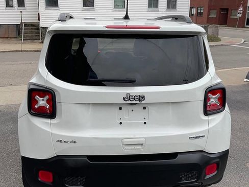 Used 2018 Jeep Renegade Altitude image 4