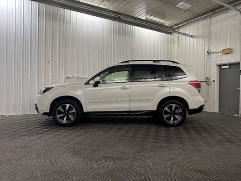Used 2018 Subaru Forester 2.5i Premium AWD/4WD image 2