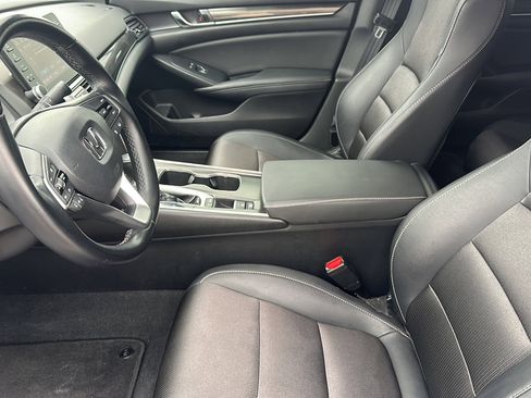 Used 2020 Honda Accord Sport image 13