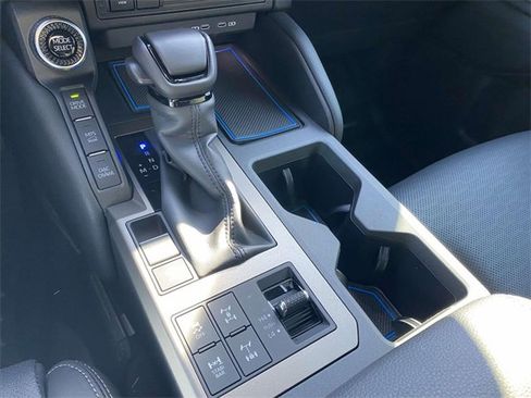 Used 2025 Toyota Land Cruiser image 29