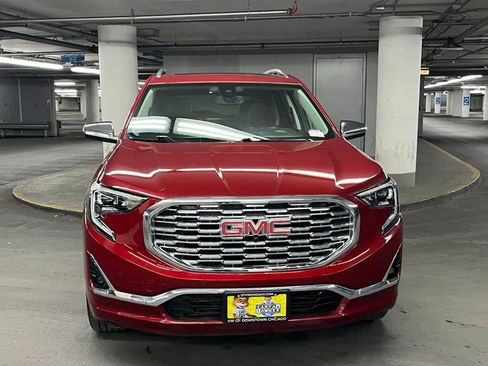 Used 2018 GMC Terrain Denali w/ Advanced Safety Package image 32