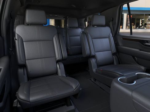 New 2026 Chevrolet Tahoe High Country w/ Sun And Tow Package AWD/4WD image 17