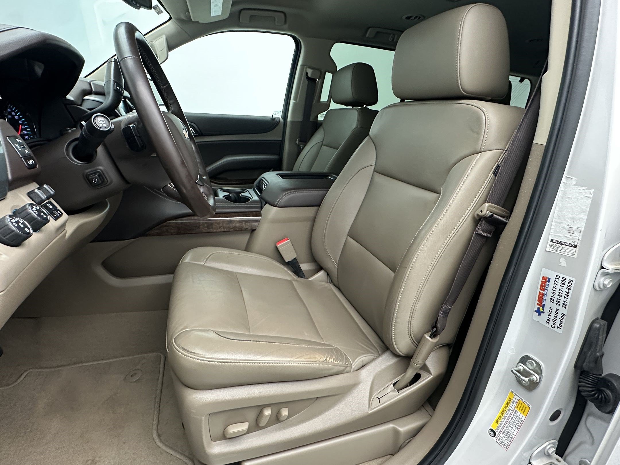 Certified 2020 Chevrolet Tahoe LT w/ Luxury Package AWD/4WD image 5