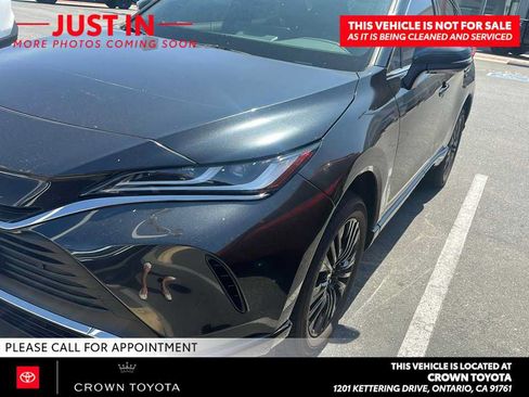 Used 2023 Toyota Venza Nightshade AWD/4WD image 1