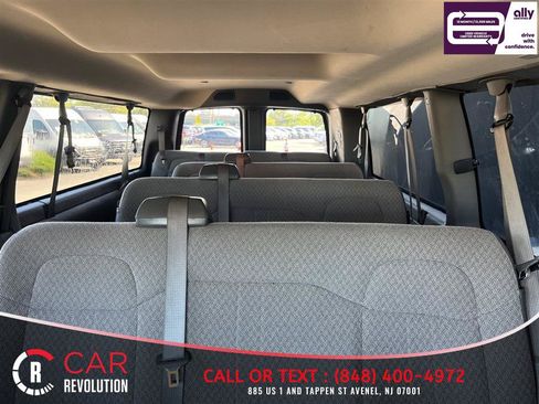 Used 2024 Chevrolet Express 3500 LT w/ LT Preferred Equipment Group RWD image 15