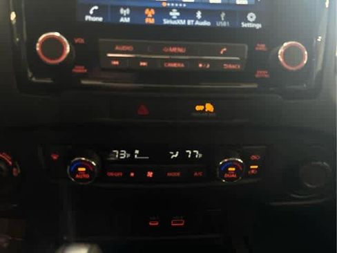 Used 2022 Nissan Frontier SV image 26