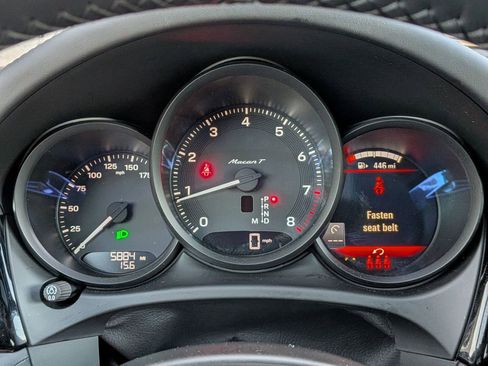 Certified 2026 Porsche Macan Turbo AWD/4WD image 16