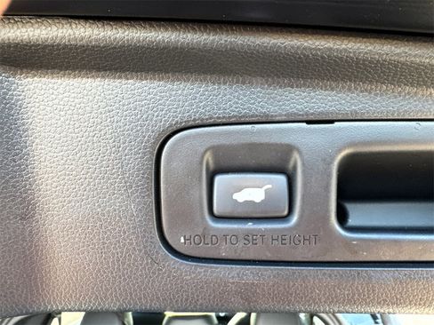 Used 2025 Honda CR-V Sport Touring image 19