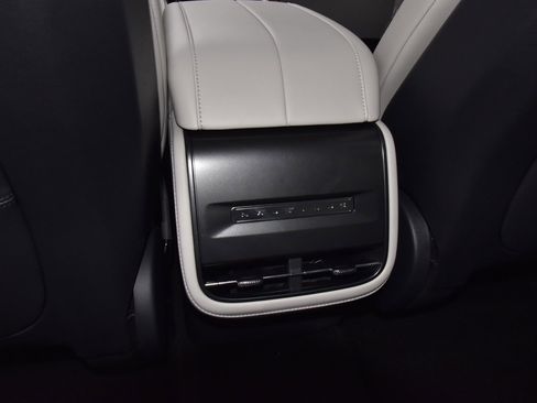 New 2026 Lincoln Nautilus Premier image 18