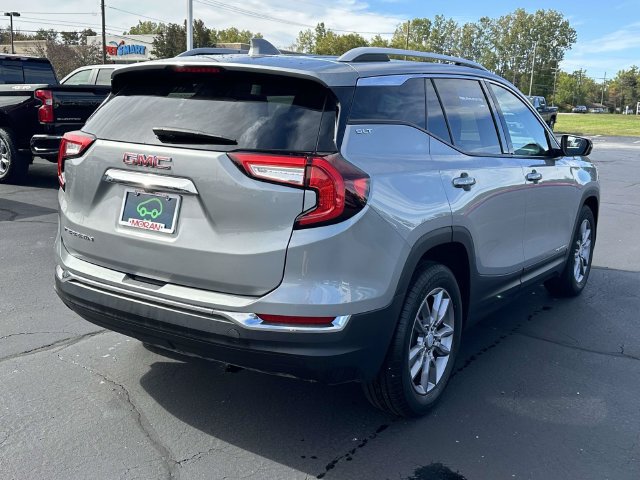 Certified 2024 GMC Terrain SLT FWD image 7