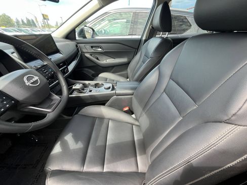 Used 2026 Nissan Rogue SL AWD/4WD image 29