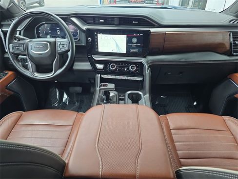 Certified 2024 GMC Sierra 1500 Denali Ultimate image 11
