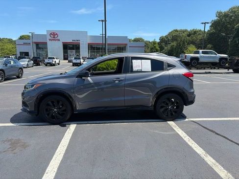 Used 2022 Honda HR-V Sport image 2
