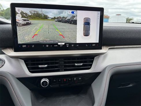 New 2025 Ford Explorer Active w/ Active Comfort Package image 20