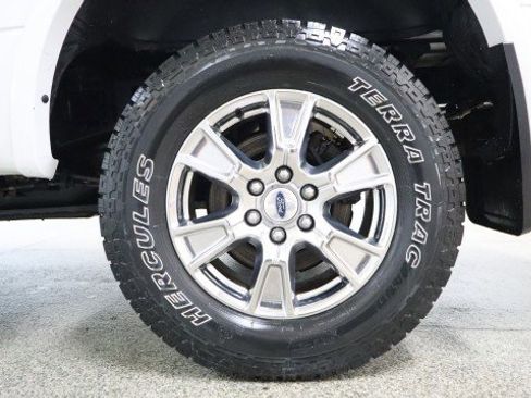 Used 2017 Ford F150 Lariat w/ Equipment Group 502A Luxury image 23