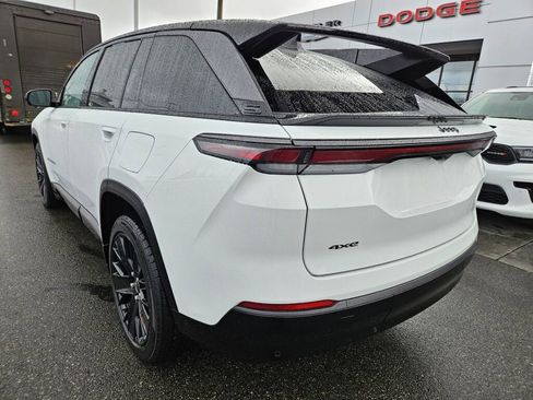 Used 2025 Jeep Wagoneer S Limited image 3