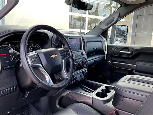 Used 2022 Chevrolet Silverado 2500 LTZ w/ Z71 Chrome Sport Edition image 14