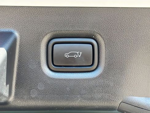 Used 2023 Hyundai Ioniq 5 SEL image 13