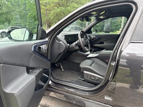 Used 2025 BMW X3 xDrive30i AWD/4WD image 12