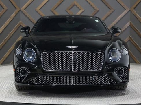 Used 2020 Bentley Continental GT image 4