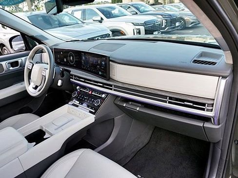 Used 2024 Hyundai Santa Fe Calligraphy image 11