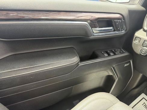 Used 2023 Chevrolet Silverado 1500 LTZ AWD/4WD image 12