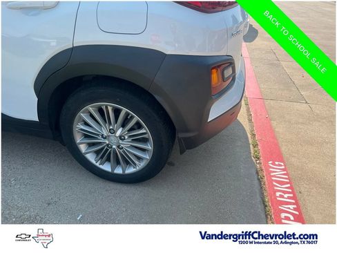 Used 2021 Hyundai Kona SEL w/ Cargo Package FWD image 14
