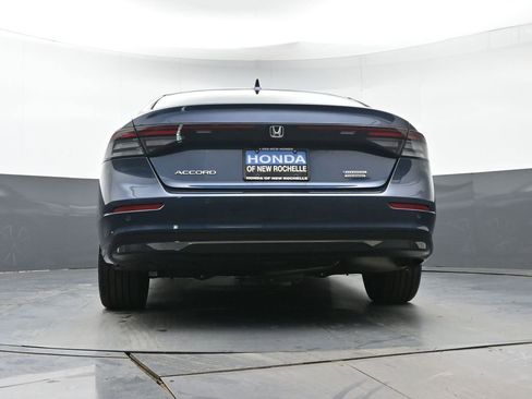 Certified 2024 Honda Accord Touring image 30
