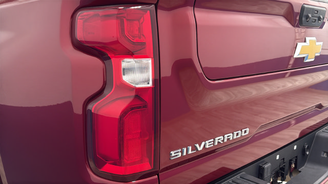 Used 2024 Chevrolet Silverado 3500 High Country w/ High Country Premium Package AWD/4WD image 42