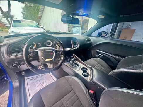 Used 2020 Dodge Challenger R/T RWD image 19