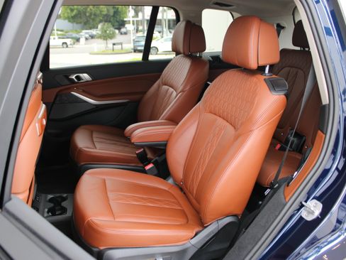 Used 2024 BMW X7 xDrive40i w/ Executive Package AWD/4WD image 26